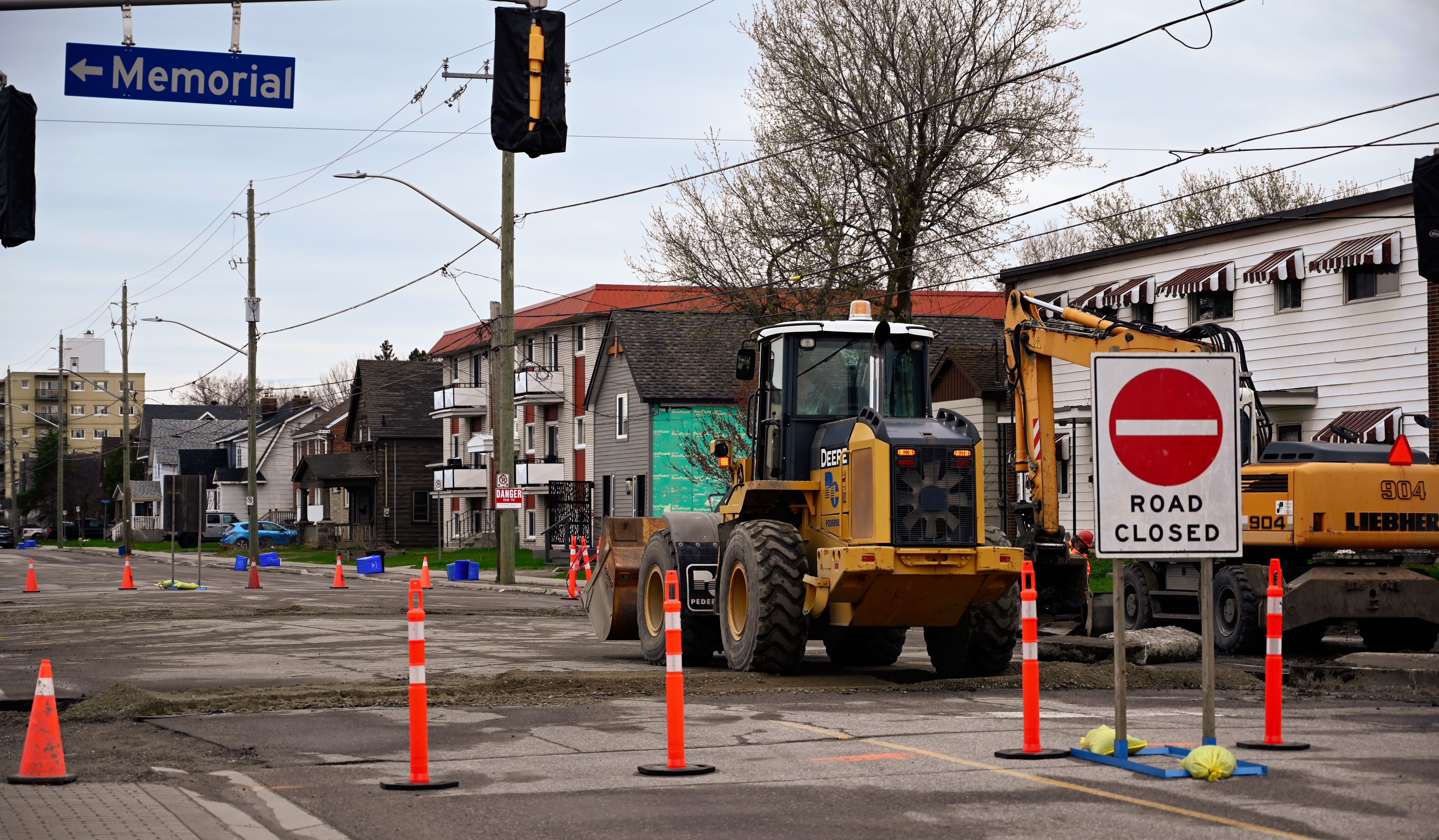 Road Closure - Memorial Drive at Main West and Murray