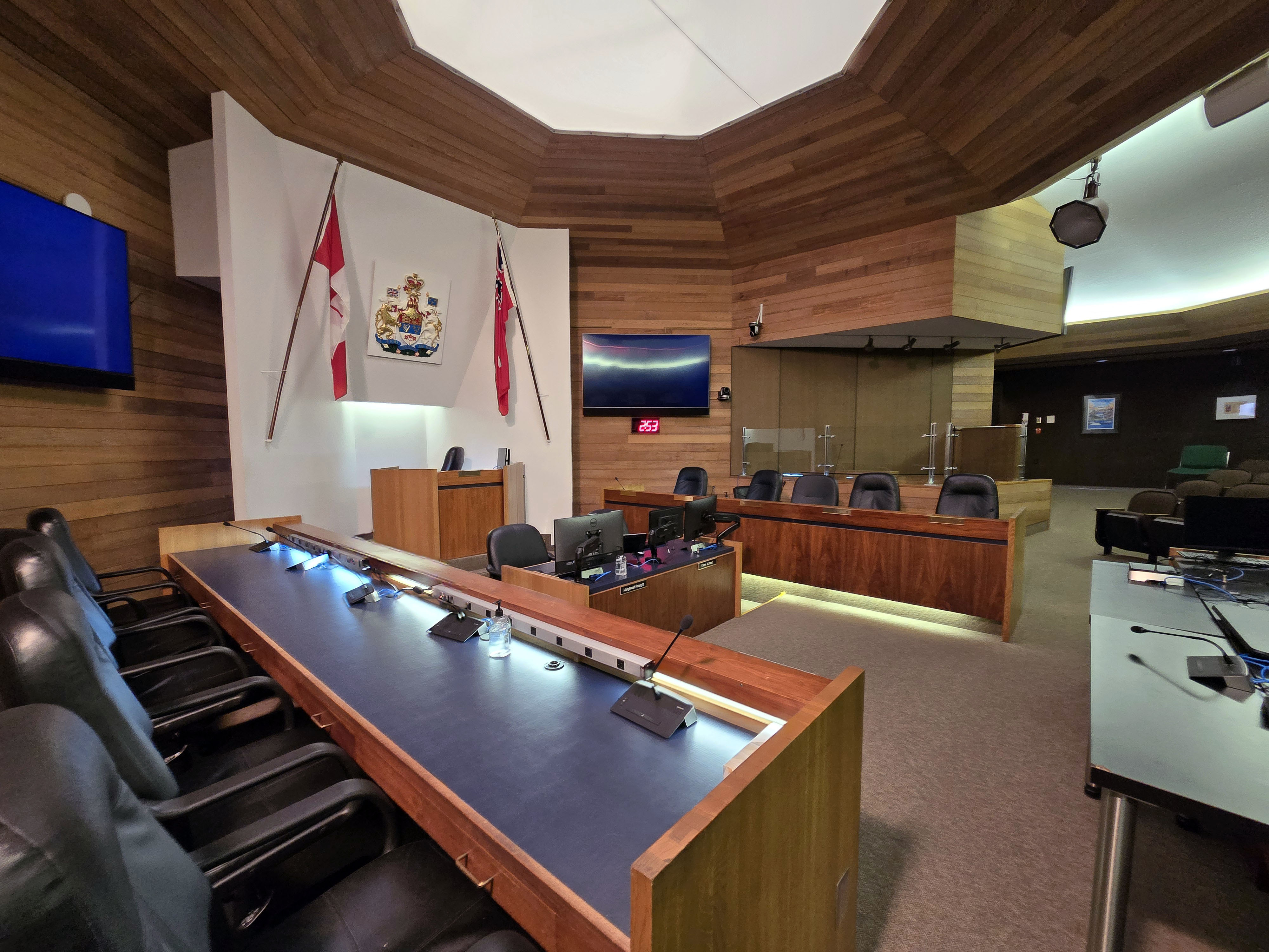 photo of North Bay council chambers